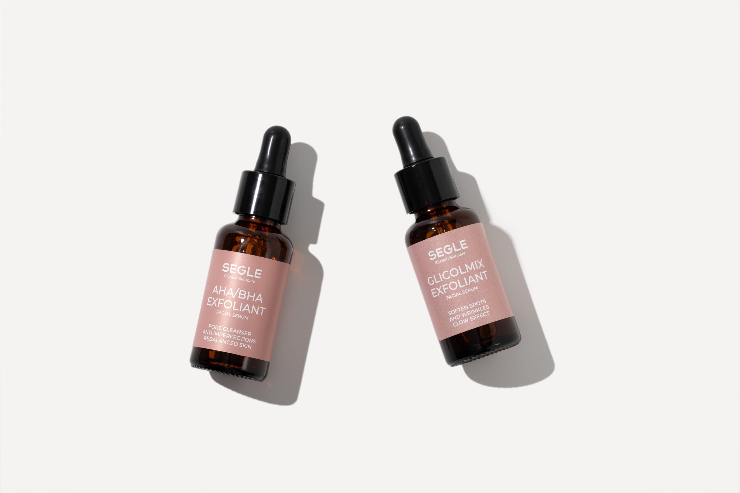 Esfolianti – Trattamenti viso leviganti e illuminanti